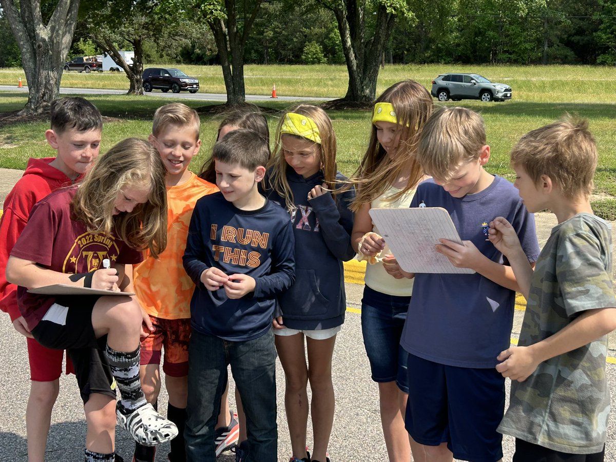 Dr. Courtney Jones (@principalcej) on Twitter photo 4th grade <a href="/VickieHugate/">Vickie Hugate</a> completing a Math relay <a href="/GrangeHallES/">GrangeHallES</a> #studentengagement #kidsdeserveit #oneccps #ghesproud 4th grade <a href="/VickieHugate/">Vickie Hugate</a> completing a Math relay <a href="/GrangeHallES/">GrangeHallES</a> #studentengagement #kidsdeserveit #oneccps #ghesproud