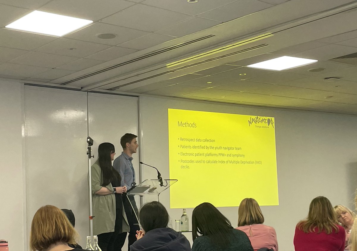 MummyWoodyTwins's tweet photo. #NaviCon how do we know the navigator service is effective? @NajeebR777 @ChildrenLeeds @MyiED two of our fab medics Bex and Matt 🙌🏻 @LeedsHospitals https://t.co/hucEHka0GB