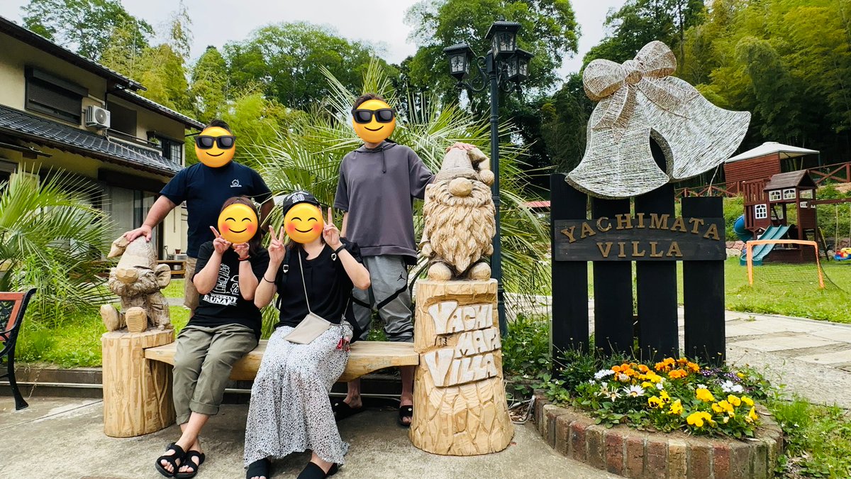 hamachun's tweet photo. サウ仲間のWADA夫婦（@tsuyoshiwada ）と久しぶりに八街ヴィラで満喫してきました〜。
サウナカルタでたくさんサウナの話できて楽しかったなぁ😆
日中は真夏日でしたが夕方にはいい風も吹き、とても気持ちの良い気候でした！
新サウナも完成間近との事で楽しみです。
#サウナ #八街ヴィラ https://t.co/onuZK9RUwM