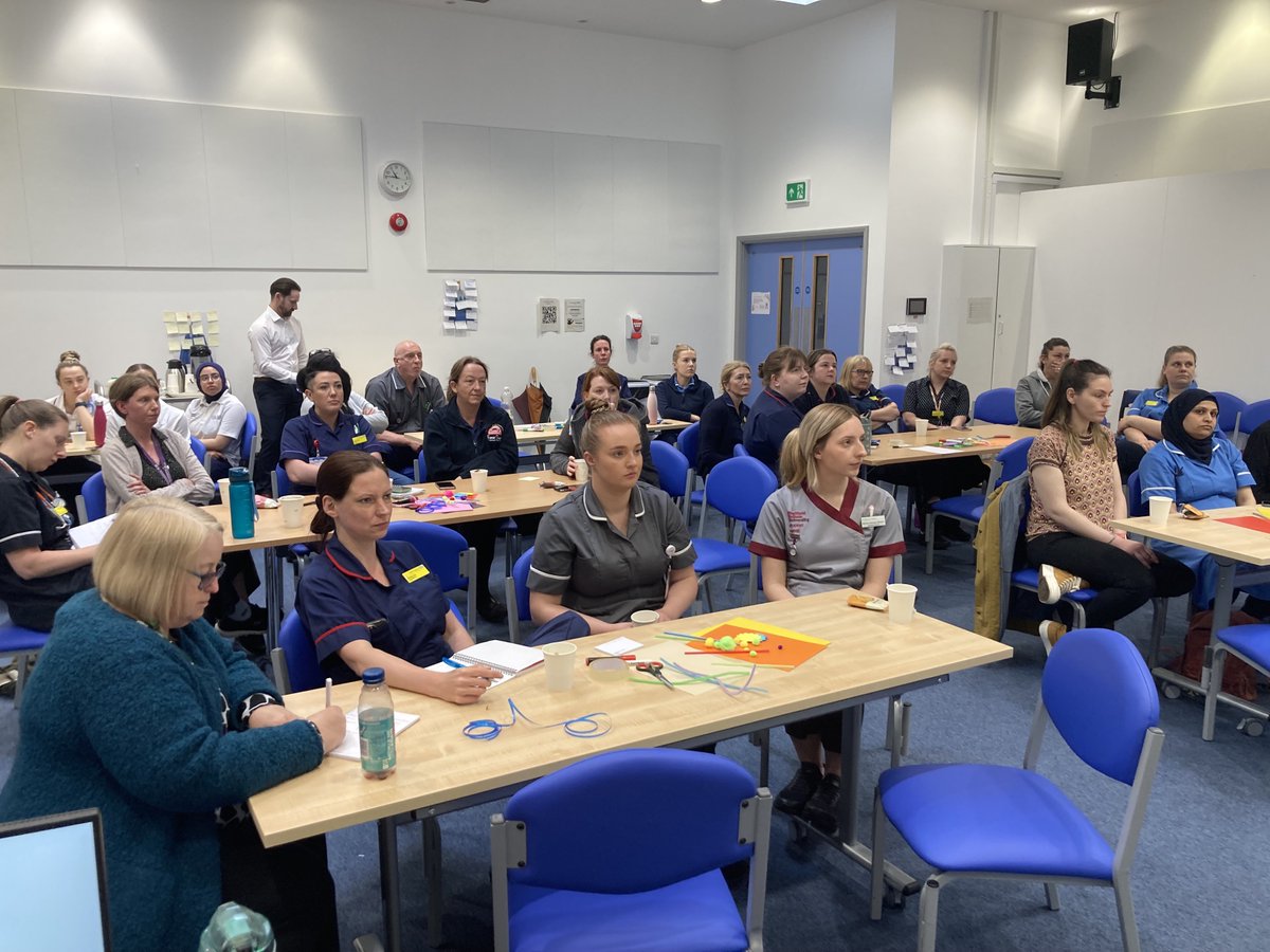 What a fantastic training session today at the East Cheshire #FallsCollaborative workshop which has been developed to strengthen our framework around #fallsprevention. 

Thank you to all staff who attended and to Paul, Laura and the transformation team for hosting 🧠🙌
