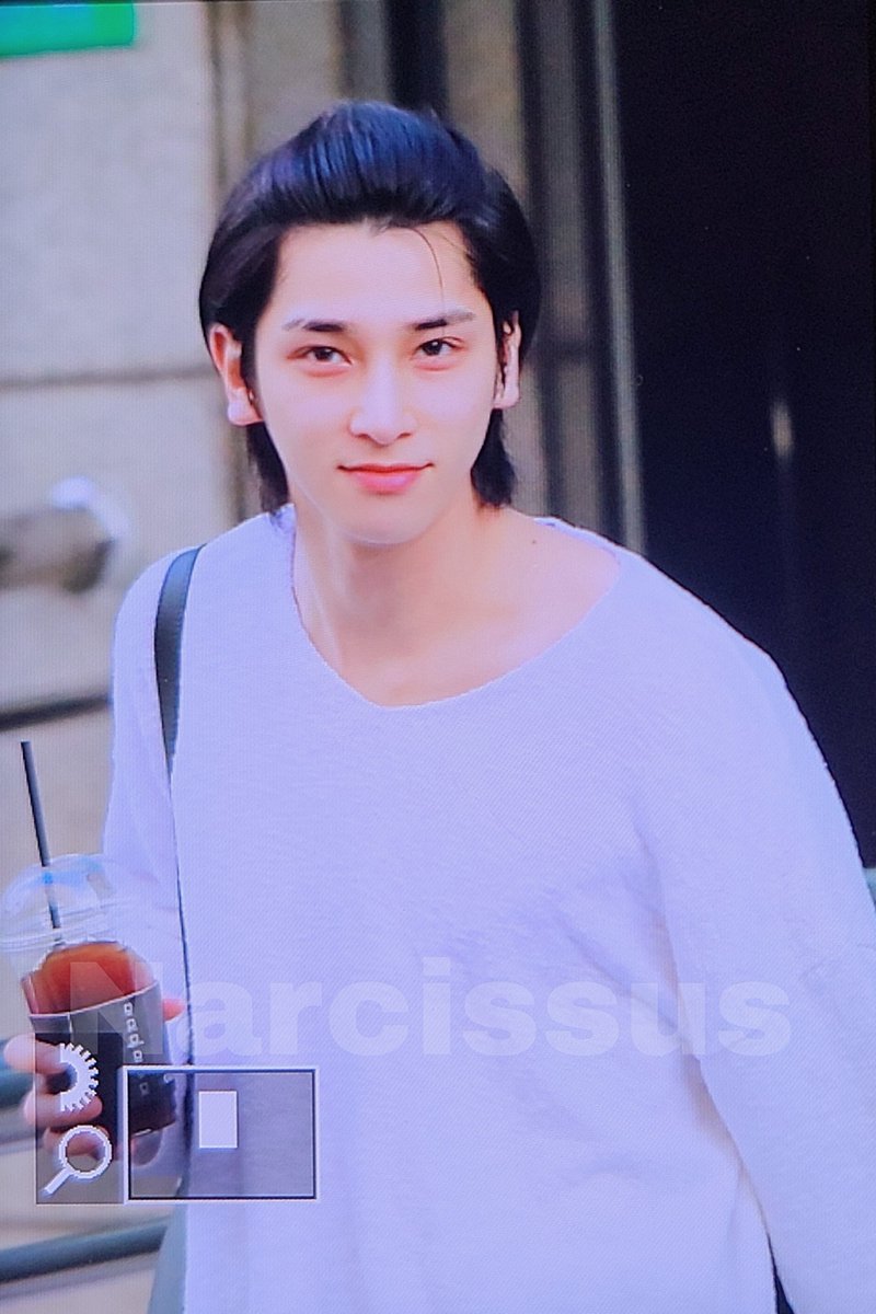 _Narcissus127's tweet photo. 230519 #한결
쌩얼로나오신거같은데..기엽네여..😄😄 https://t.co/5fBcTL4iOl