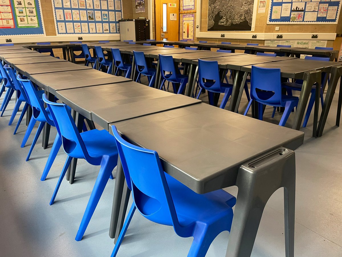 Abersychansch's tweet photo. A huge thank you to @SchoolChairShop for delivering Mr Evans lovely new tables and chairs! We were lucky enough to win their classroom raffle and had these delivered free of charge! 🤩 https://t.co/7lDksuEMz5