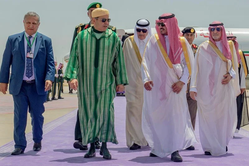 Bihi_007's tweet photo. صورة تلخص الفرق بين الامازيغي🇲🇦 والعربي🇸🇦
الامازيغية هي هويتنا في اللباس والعمران والطبخ والرقص والتفكر وحتى التنفس
ⵣ هي مصدر العبقرية والنبوغ والخصوصية المغربية 🇲🇦♥️🇲🇦 https://t.co/tlySUfbVG2