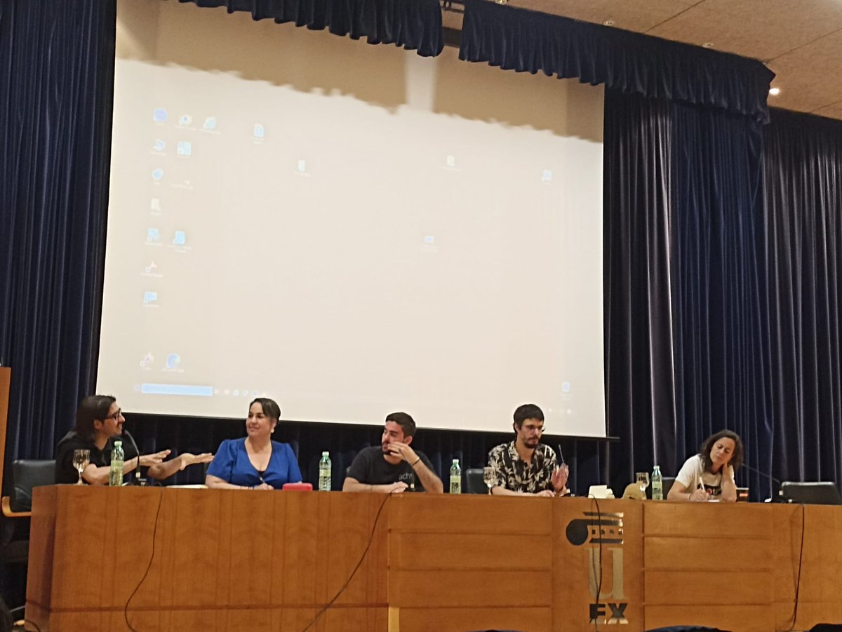 RICCAP_org's tweet photo. Seguimos en el II Congreso Internacional de Comunicación y Ciudadanía que tiene lugar en la Facultad de Comunicación de la Universidad de Extremadura. Síguelo por aquí: https://t.co/xF19Nsgncv #comciudadania2023 https://t.co/h5dHRvbBbR