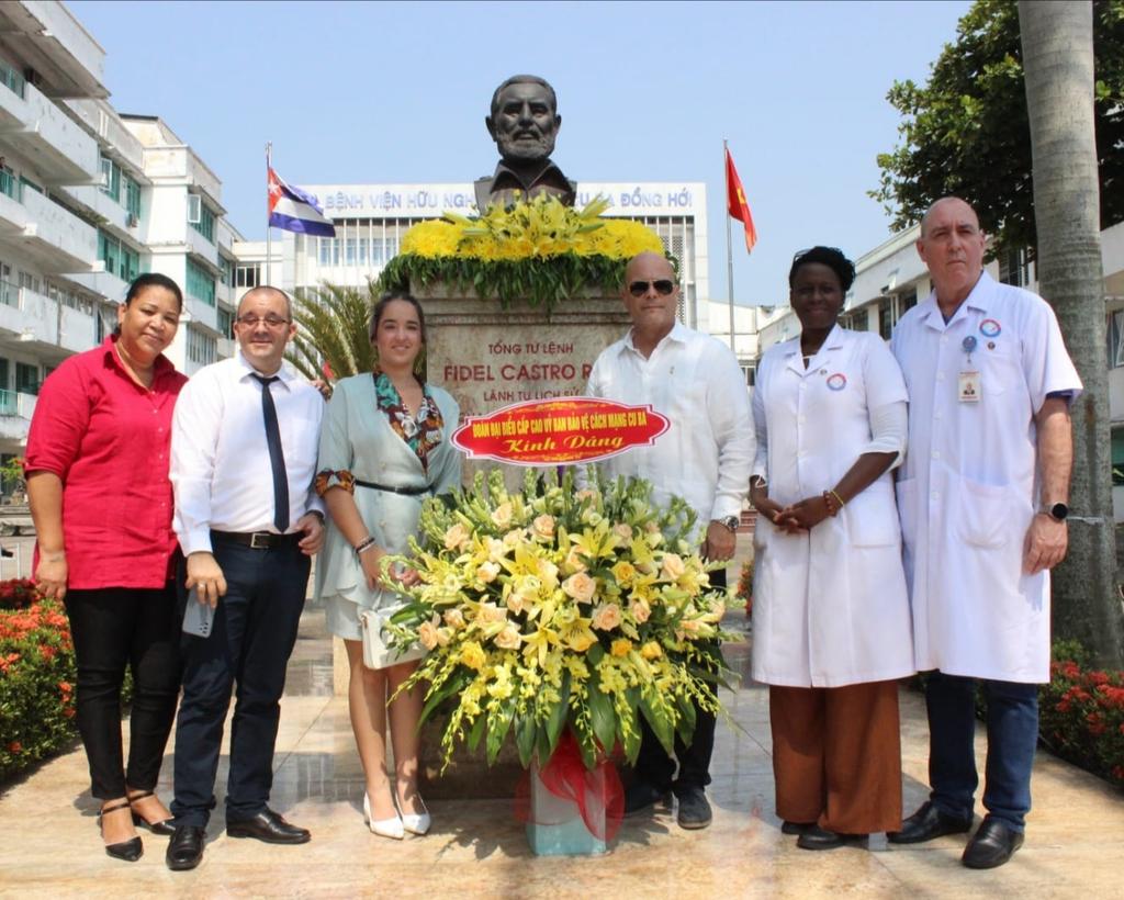 GHNordelo5's tweet photo. En el 133 aniversario del natalicio de Ho Chi Minh, visitamos el  hospital Amistad #Cuba #Vietnam, de Quang Binh, donado por nuestro pueblo, construido por manos cubanas, y donde aún laboran algunos médicos de la isla. #CDRCuba #SomosDelBarrio https://t.co/Ocz0lKdTaM