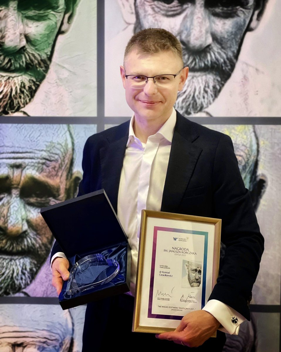 WOW! Konrad <a href="/ciesiolkiewicz/">KCiesiołkiewicz</a> president of <a href="/fundacjaorange/">fundacjaorange</a> awarded with Janusz Korczak Award. A great recognition of many years´ work for dialogue, for education, supporting children, caring for their rights in the spirit of Korczak's ideas. Thank you for your great ❤️ Konrad!