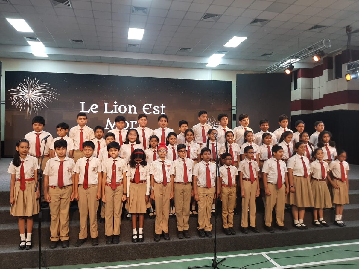 IFintheUAE's tweet photo. 🎓We proudly celebrate the success of the #DELFJunior graduates at @tmsdubai, with the presence of the Consul General of France, Nathalie Kennedy @FranceDubai and outstanding performances that truly showcased the brilliance of the #Frenchlanguage. Congratulations!! @khda https://t.co/oQih9TKJU6