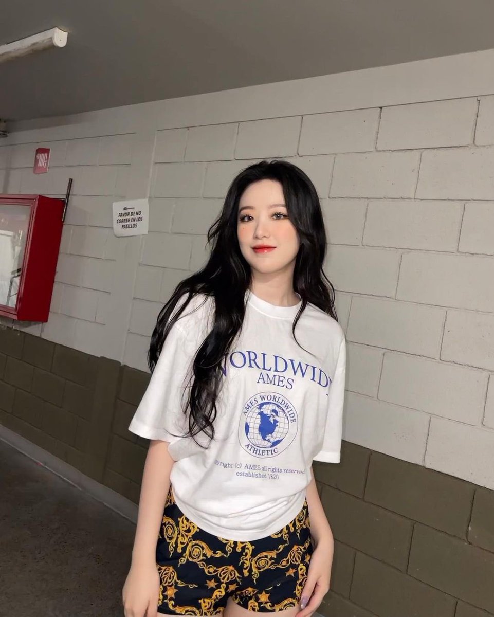 RJSHLOOK's tweet image. 🖤🤍