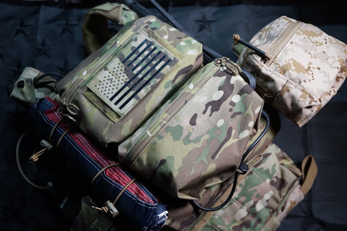 q5519581's tweet photo. #pewtactical #fcpcv5 #superhighcut #twinfalcons #twinfalconsfliplite #fcstactical #v60ptt #knifenook https://t.co/untmB1oHGk
