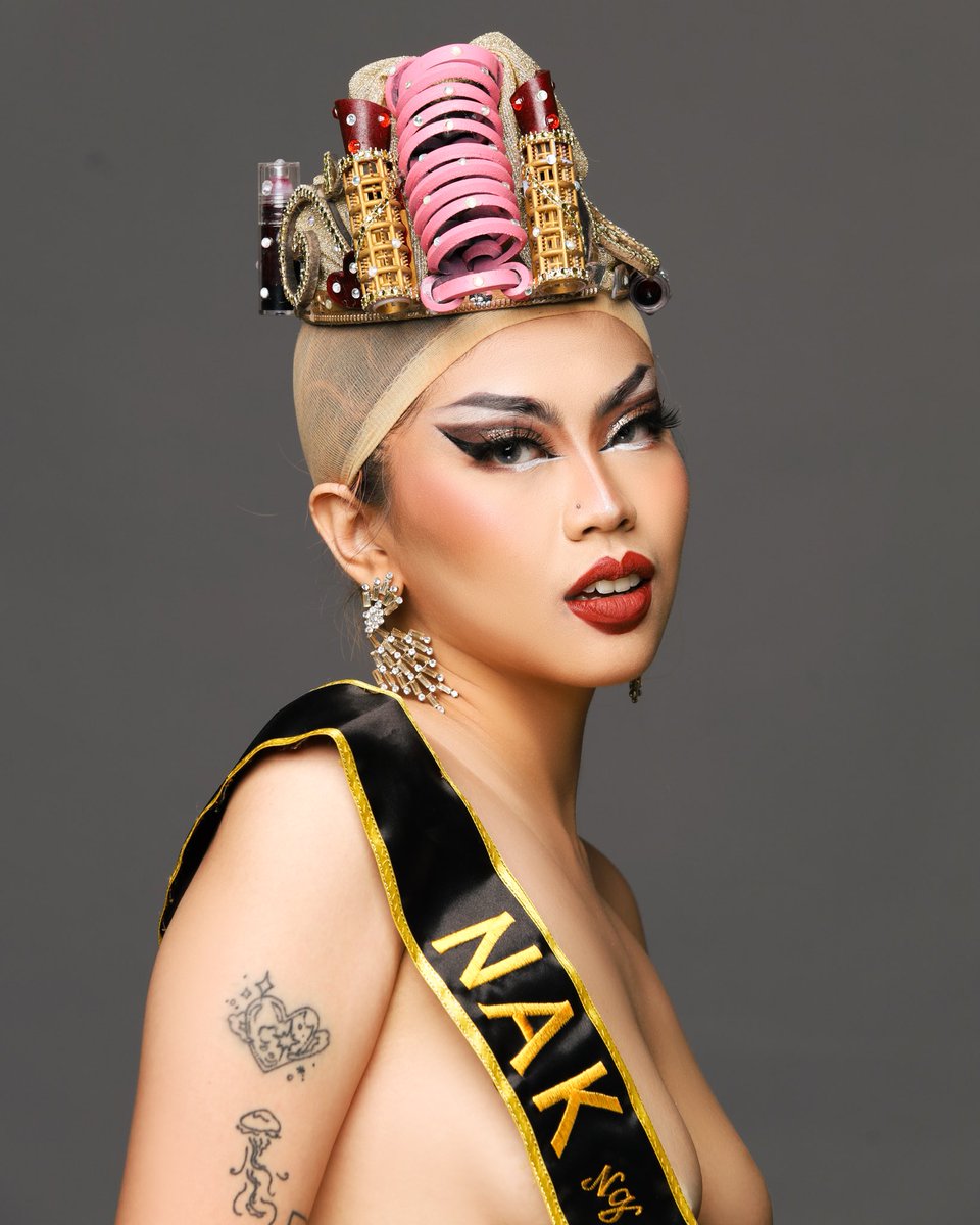 sinomaysavvy's tweet photo. weβre all born naked and the rest is β¨DRAGβ¨
TANGINAAA love you sm, ma @heymrstan π
photo by: @champagnekt
art direction by: @kesongpula_ https://t.co/leNBcra8sh