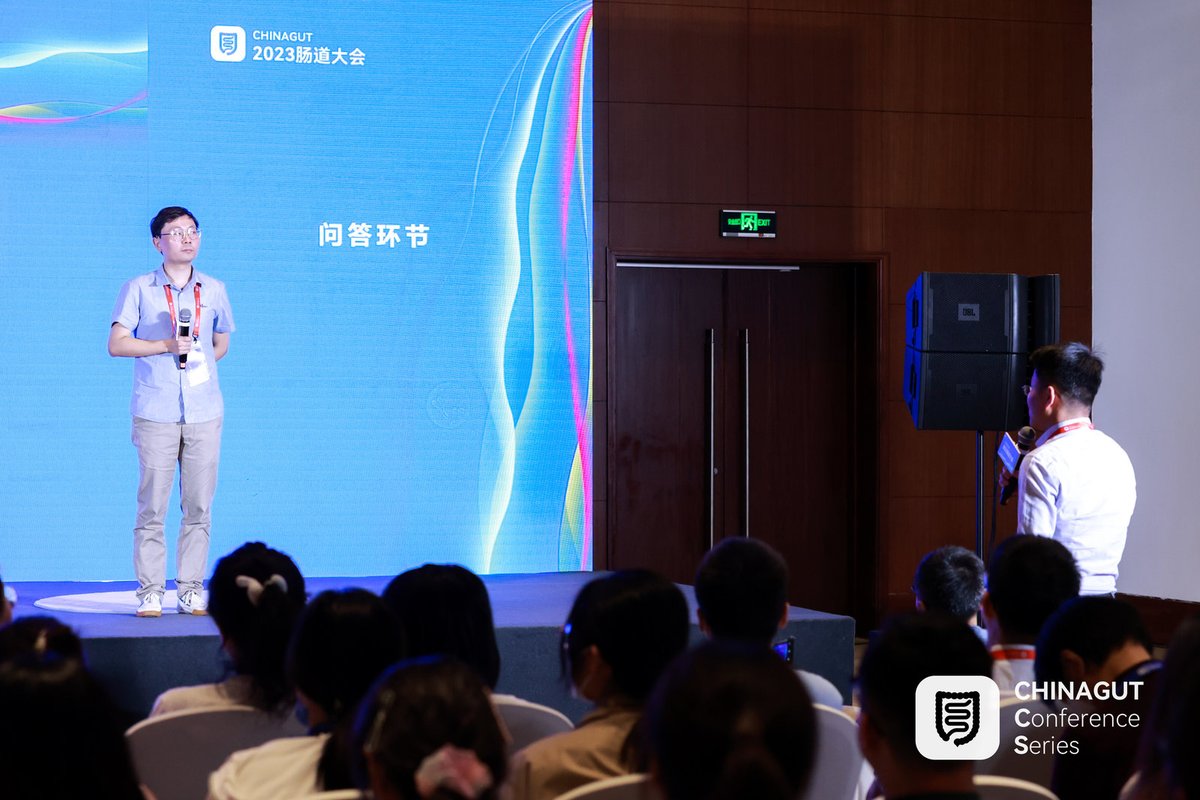 Dr. Shixian Hu <a href="/Shixian00000/">Shixian</a> gave a talk on host-microbe interaction in inflammatory bowel disease (IBD) at China Gut Conference 2023
#ChinaGut #IBD #GutHealth #microbiome #metagenomics #MedTwitter #Bioinformatics
