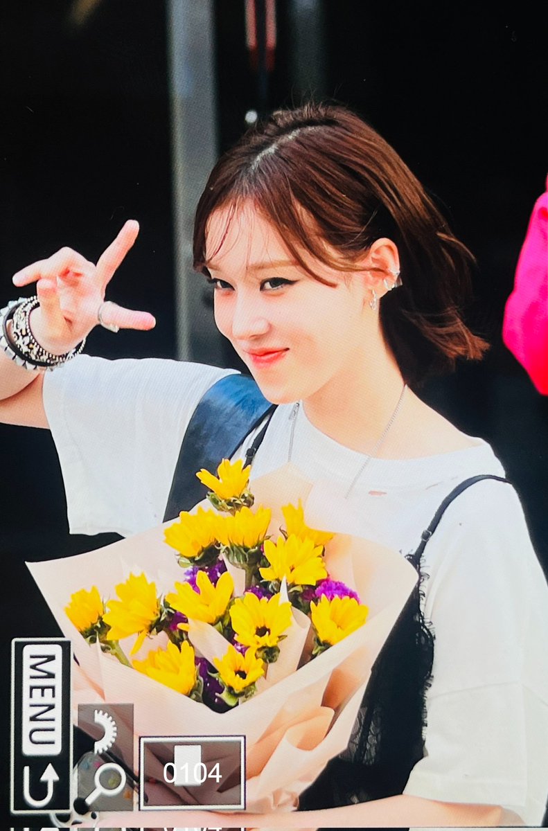 eunscae's tweet photo. 📝 Love blown like confetti! I’m absolutely over the moon to lift two trophies for Spicy. Today too, I thank God for letting us meet and cherish each other, 우리 사랑하는 MYs. Moreover, thank you for letting us get the taste of sweet victory. These trophies are yours! ❤️‍🔥 https://t.co/yfHxr47j0h
