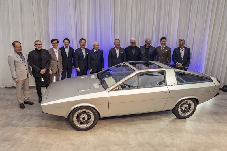 MotorZeitung's tweet photo. Hyundai Pony Coupé Concept - Auferstanden https://t.co/P2OJn0WC5O https://t.co/i1PE65TCFM