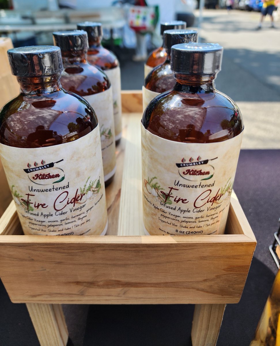 CrumbleyKitchen's tweet photo. We are officially introducing our newest product to all markets and events...#FireCider 

It’s a spicy tonic that’s made by infusing apple cider vinegar with vegetables and fresh herbs. It's an old herbal remedy that's been used for general health. Just take a spoonful a day! https://t.co/K96QWW1xX4