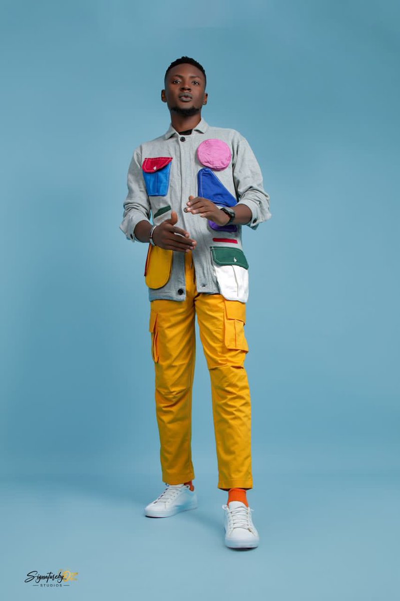 ukwuchisom's tweet photo. / @OFFICIAL_BoyMX is the definition of fine boy wey come sabi sing again.  #LoveVsLustEP https://t.co/8K9PpV7k6A