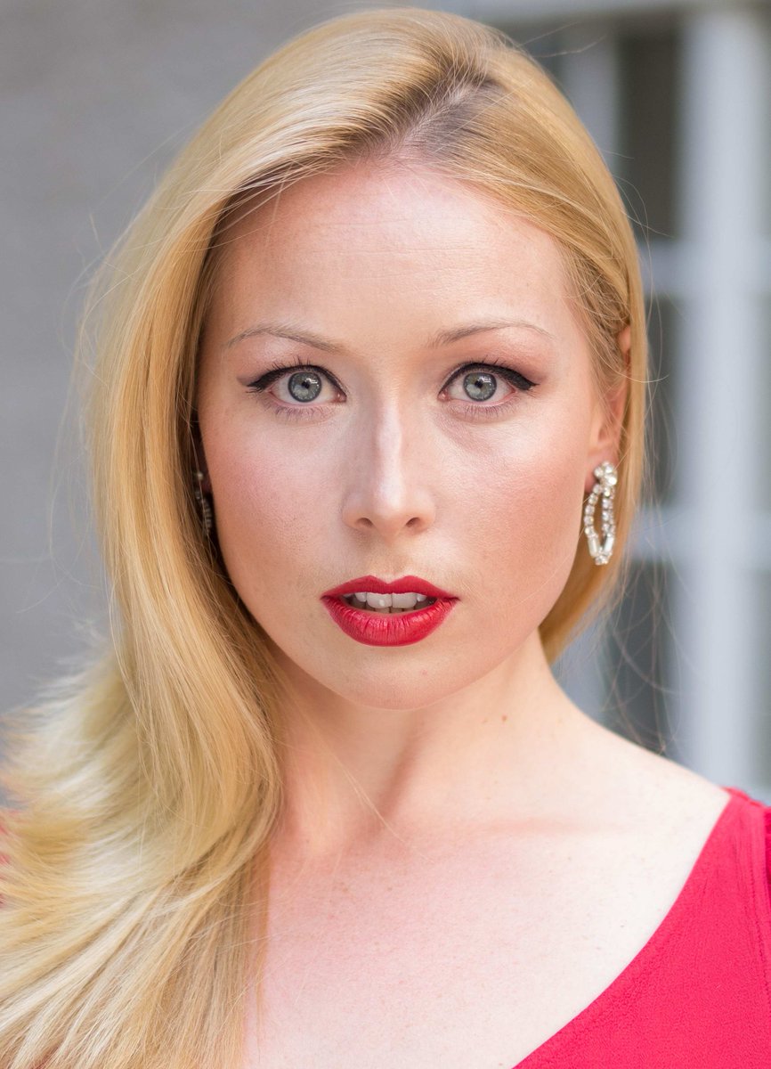 ssartists's tweet photo. Katherine Crompton @operacrumpet and Robyn Lyn Evans @robynlynevans perform Micaëla and Don José in Access Carmen for @ScottishOpera, this afternoon at the Theatre Royal, Glasgow. https://t.co/UbaCjV9Uvp https://t.co/qSctp3YvSf