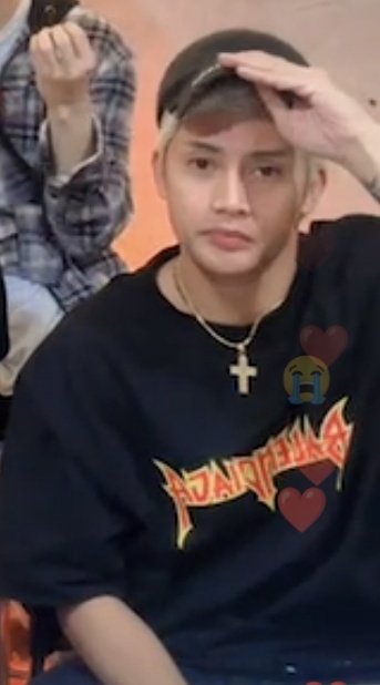 JajaaaaAAAHHHHH's tweet photo. Nacapture ko din buo mukha moo.. Soo gwapo. 

GENTO BUKAS NA
#GENTO_MUSICVIDEO_TEASER
@felipsuperior #FELIP #SB19_KEN https://t.co/0fBzScfKiz