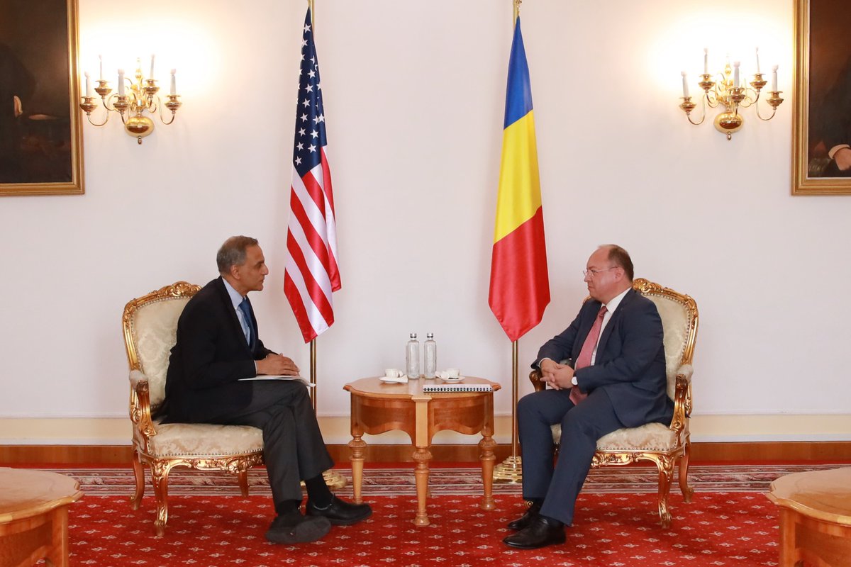 BogdanAurescu's tweet image. Very productive talks with @DepSecStateMR R.Verma &amp;amp; @AsstSecPM J.Lewis on strengthening 🇷🇴🇺🇸 Strategic Partnership, incl. on consolidating #EasternFlank &amp;amp;enhancing regional security&amp;amp;support for UA🇺🇦 &amp;amp; RMD🇲🇩. We are committed to support resilience&amp;amp;security in the #BlackSea region.
