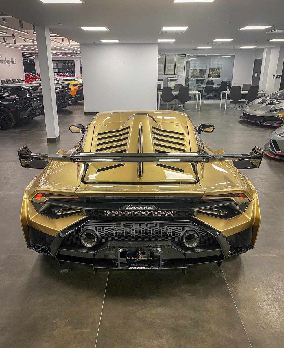 DailyLamboTM's tweet photo. Oro Elios Lamborghini Huracan
Super Trofeo Omologato S 🤑 https://t.co/60hLHMGvo3