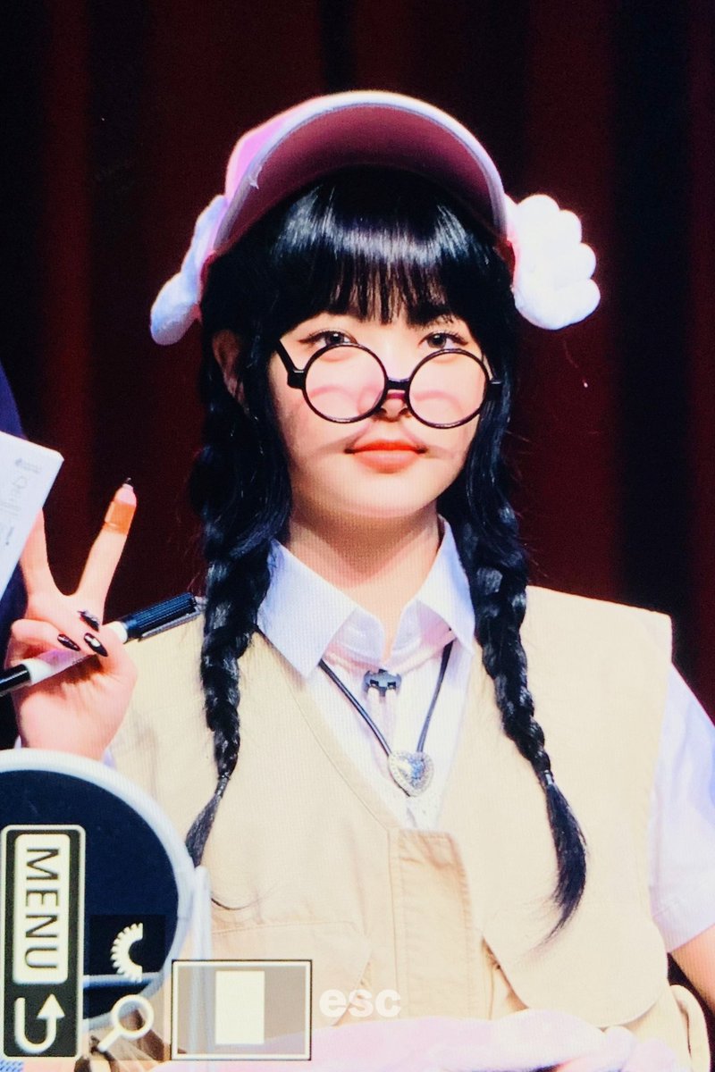 230519 홍아리🤓
 #홍은채 #은채 #LE_SSERAFIM #르세라핌