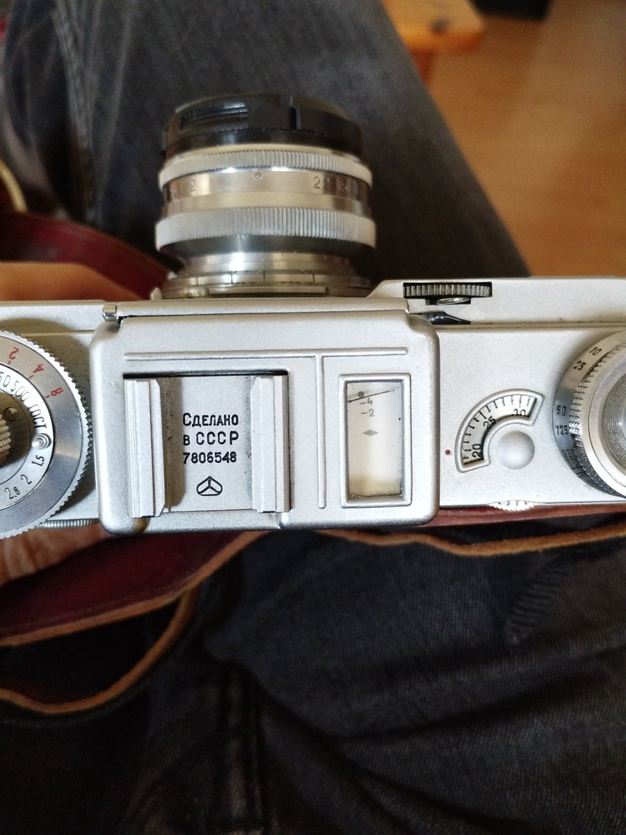 iodo_san's tweet photo. @coolstorygio This is mine. Kiev 4 Produced the same month and year as I was born. Adjusted with duct tape and survived numerous rains / falls / snow. It's not the best in the world, but it's the most like me. https://t.co/QzLJCU8vs1