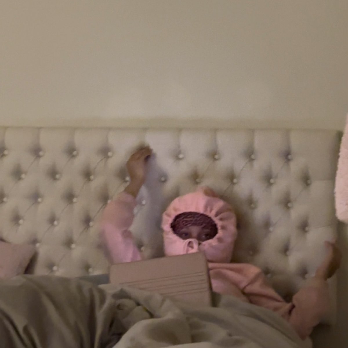 🫅🏽 tweet media