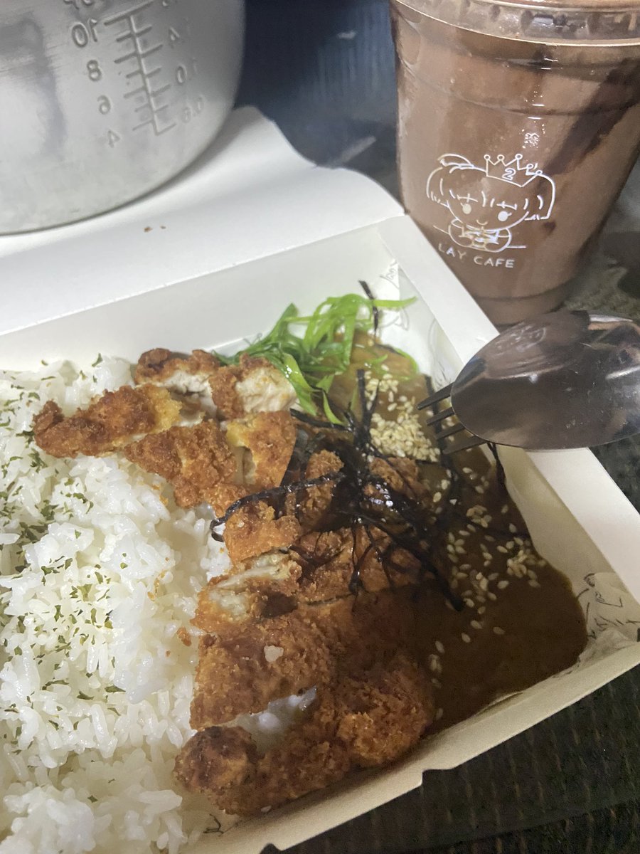 ohcaptainchirri's tweet photo. Haist, deserve na deserve ko toooo dahil tapos na ang finals!! ✨ Mii, 4th year nakooo!! 

Busolve @laycafe_snaps all time fave! ❤️ https://t.co/5IhgLN2hoF