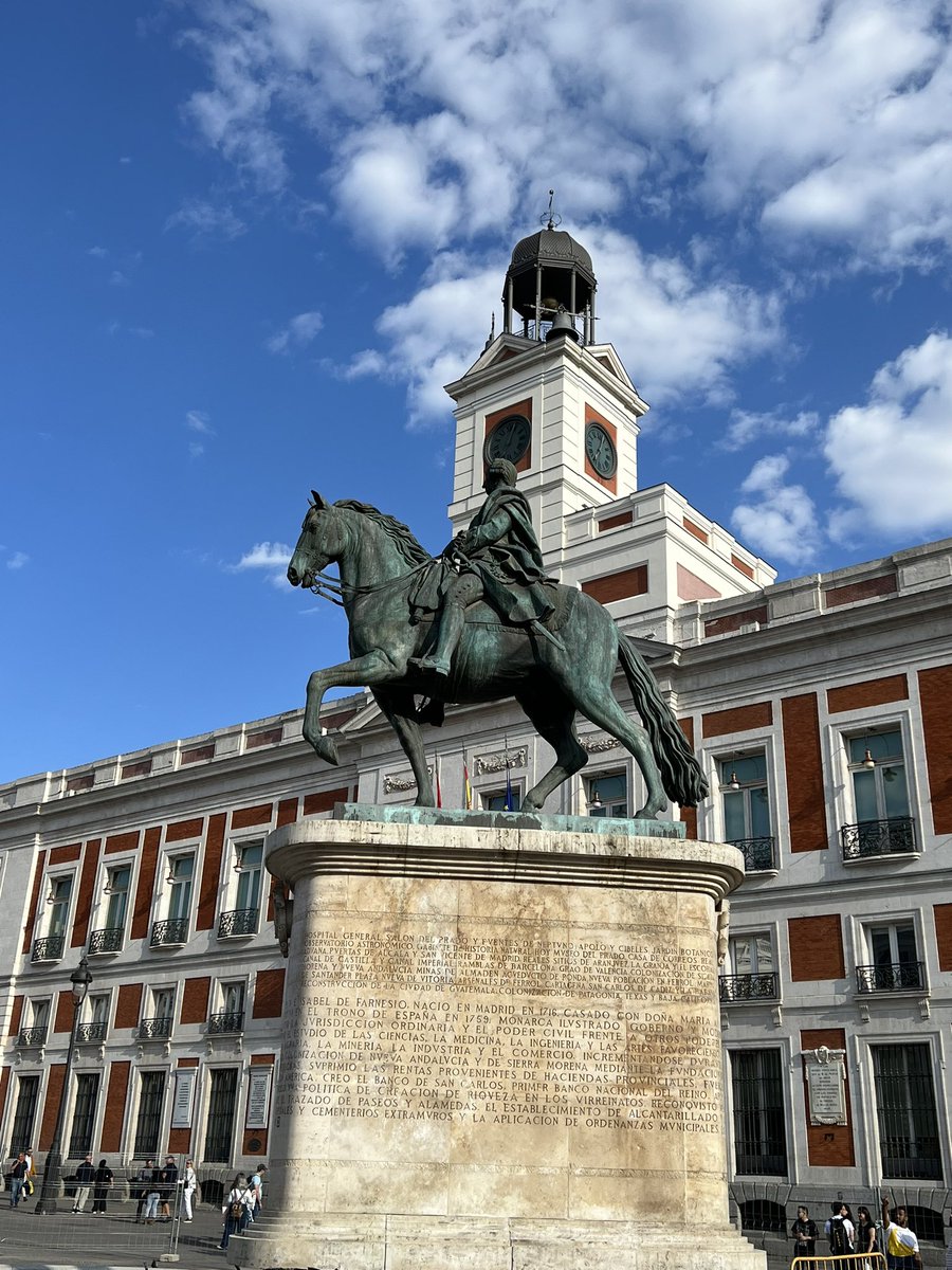 CLandomiel's tweet photo. Adiòs Madrid 😀 #timetogoback ✈️ https://t.co/IMN7QiJd33