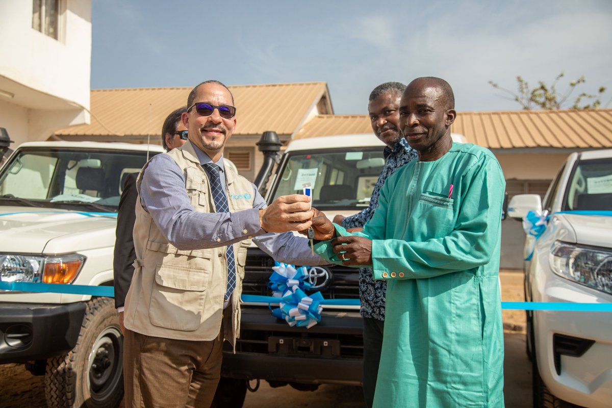 United Nations The Gambia (@ungambia) on Twitter photo 1⃣7⃣ Vehicles ✅
5⃣0⃣ Motorbikes✅
1⃣3⃣0⃣ cold boxes✅&
4⃣9⃣ ✅Vaccine freezers were handed over to <a href="/MohGambia/">Ministry of Health Gambia</a> by <a href="/MofaJapan_en/">MOFA of Japan</a> and <a href="/UNICEFGambia/">UNICEF The Gambia</a> to enhance the safe and effective storage and management of vaccines in 🇬🇲
Together, we can drive positive change and save lives. 1⃣7⃣ Vehicles ✅
5⃣0⃣ Motorbikes✅
1⃣3⃣0⃣ cold boxes✅&
4⃣9⃣ ✅Vaccine freezers were handed over to <a href="/MohGambia/">Ministry of Health Gambia</a> by <a href="/MofaJapan_en/">MOFA of Japan</a> and <a href="/UNICEFGambia/">UNICEF The Gambia</a> to enhance the safe and effective storage and management of vaccines in 🇬🇲
Together, we can drive positive change and save lives.