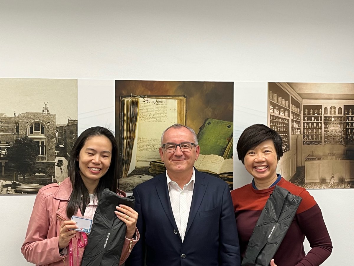 VISITA | Ens encanta col·laborar amb la Càtedra de Cures Pal·liatives UVic-UCC.

➡️ Aquesta vegada hem acollit dues infermeres de Singapur a qui hem pogut explicar el nostre model d’atenció al final de la vida i el model #LiberaCare amb què treballem a la Residència Sant Andreu.