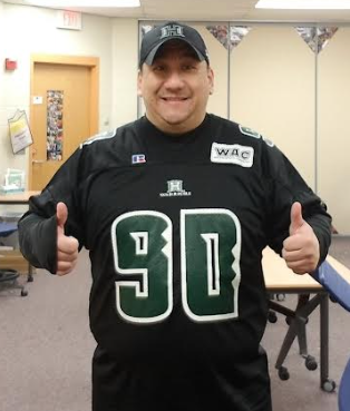 SchneiderELA's tweet photo. It's Paws-itive Focus Friday. Wear something that makes you HAPPY! And @HawaiiFootball makes me happy. #UMatterWeek #BRADDAHHOOD https://t.co/aQ7FBUnufe