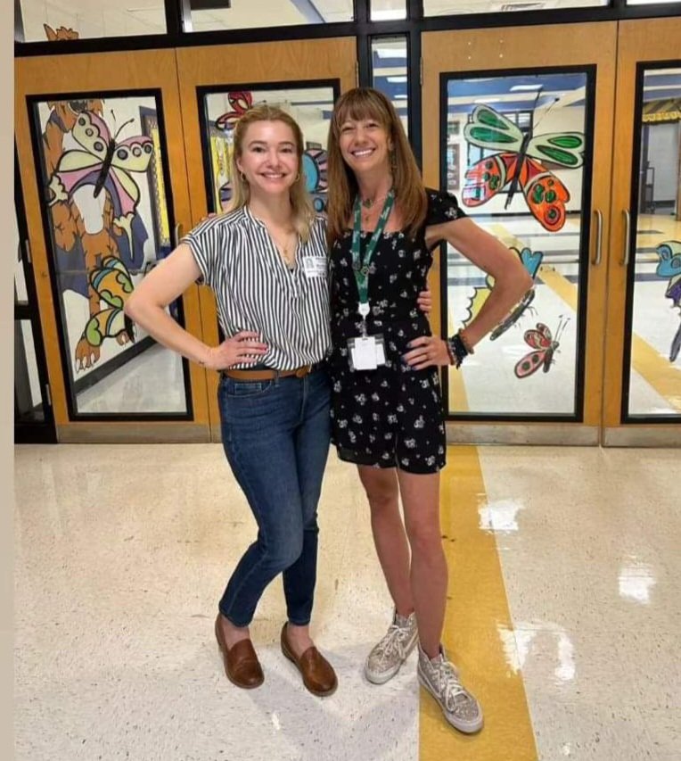 KristiMeyersSC's tweet photo. And my Bestie, our former Speech Language Therapist for a decade, came to speak to the students about being entrepreneurs and authors!! @ManningOaksFCS https://t.co/ARuqf2Ggg2