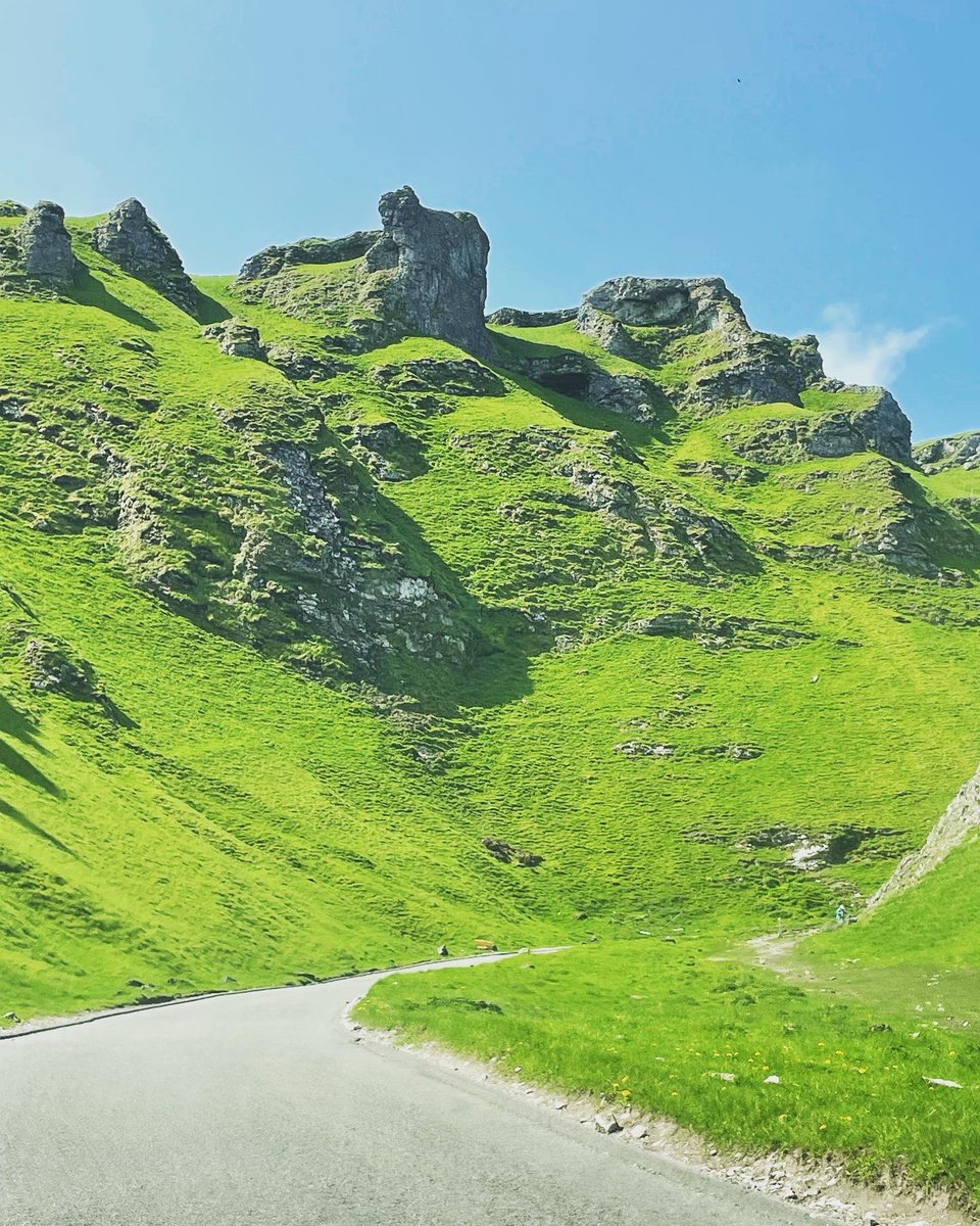 jordswfc95's tweet photo. Winnats pass otheday #castleton #winnats #winnattspass #peakdistrict #photograghy https://t.co/f4CfRPQnGO