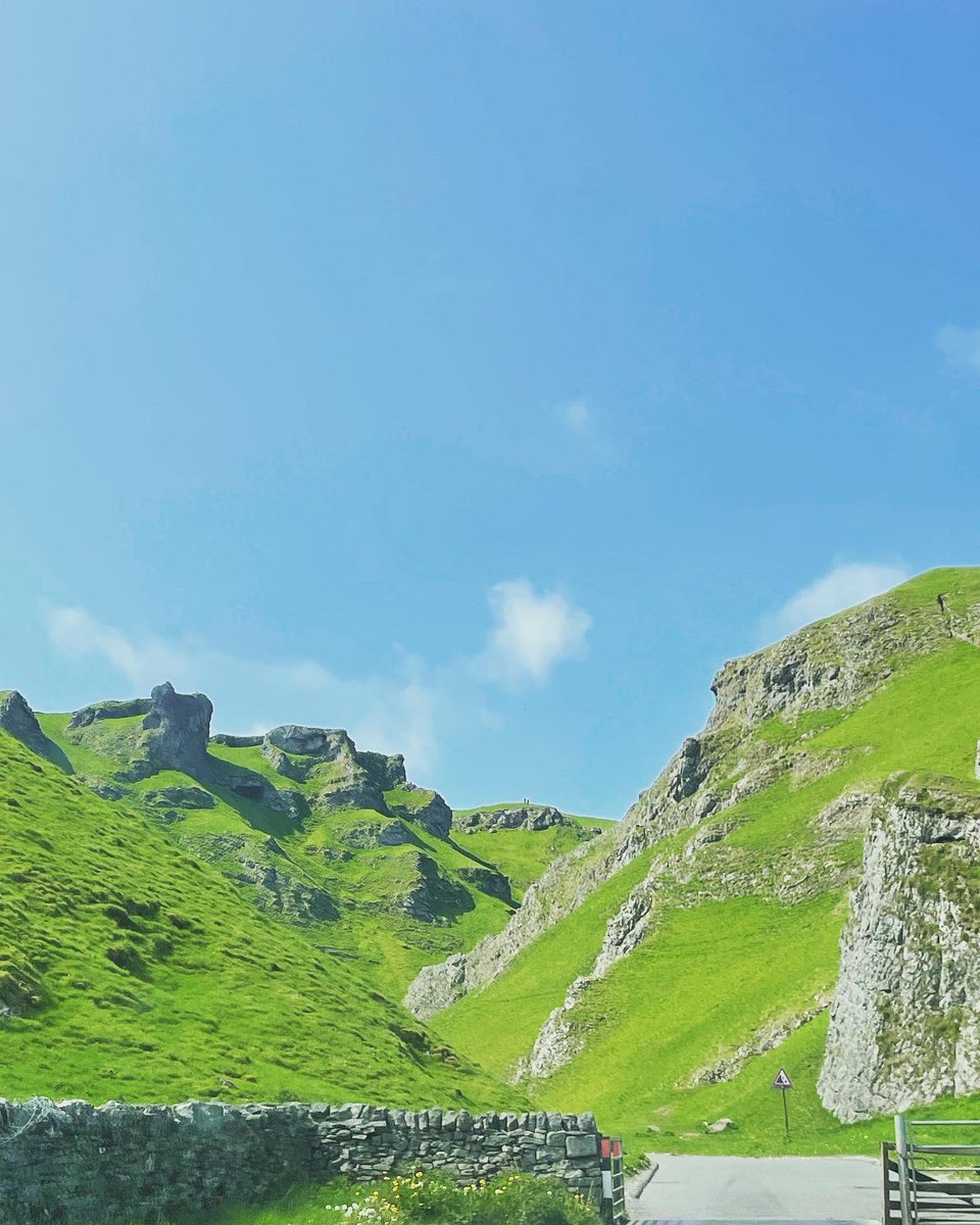 jordswfc95's tweet photo. Winnats pass otheday #castleton #winnats #winnattspass #peakdistrict #photograghy https://t.co/f4CfRPQnGO