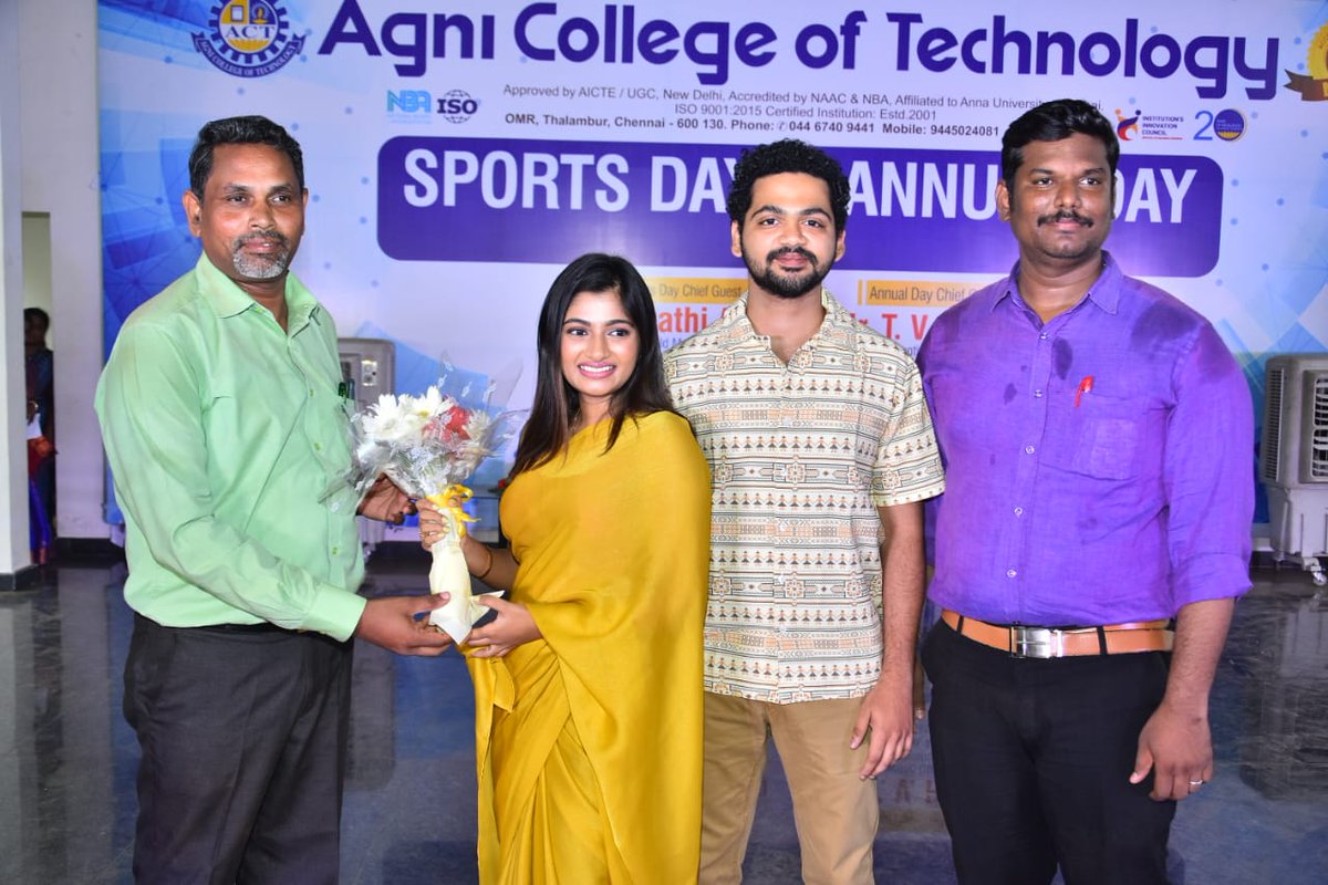 chennaivision's tweet photo. Actor #ArchanaRavichandran &amp; Music Director #AniVee recently attended a cultural event as chief guests as part of #Imaigalo Album Song promotions &amp; entertained the students. The song has now crossed 1 M+ Views on #Youtube 🎼😍

@Vj_Archana_97 @AniVee13 
@RIAZtheboss @V4umedia_ https://t.co/Frbc5PsGoA