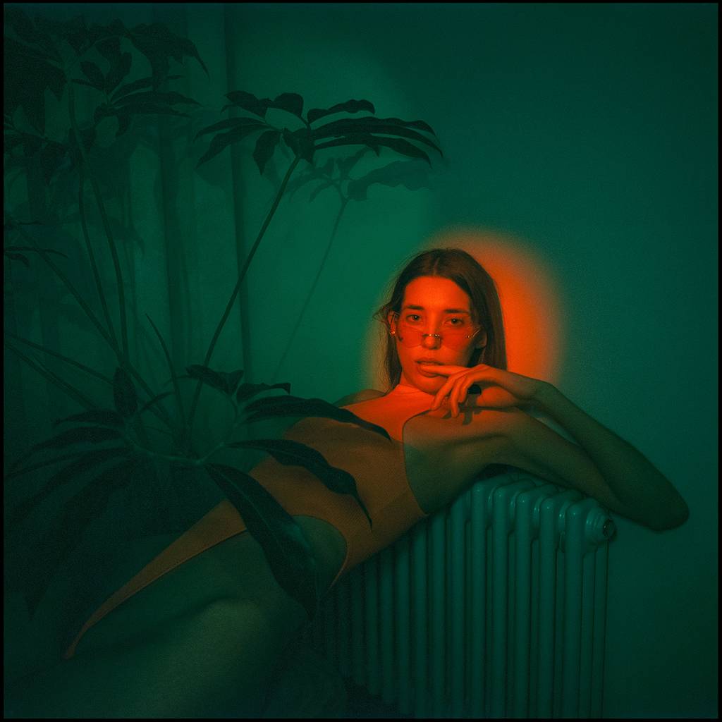 artlimitednet's tweet photo. Serpent by @Lukasz_Spychala
#portaits #colorful #color #chill #kodakfilm #lilaanie #analogphotography #happiness #female #filmphotography @kodak_shootfilm #nature @kodak #eroticism #portrait #green #nude #2stops #conceptual #sensual #mediumformat #mamiya… https://t.co/ZiduX1ydIV https://t.co/AHoZR0lSlJ
