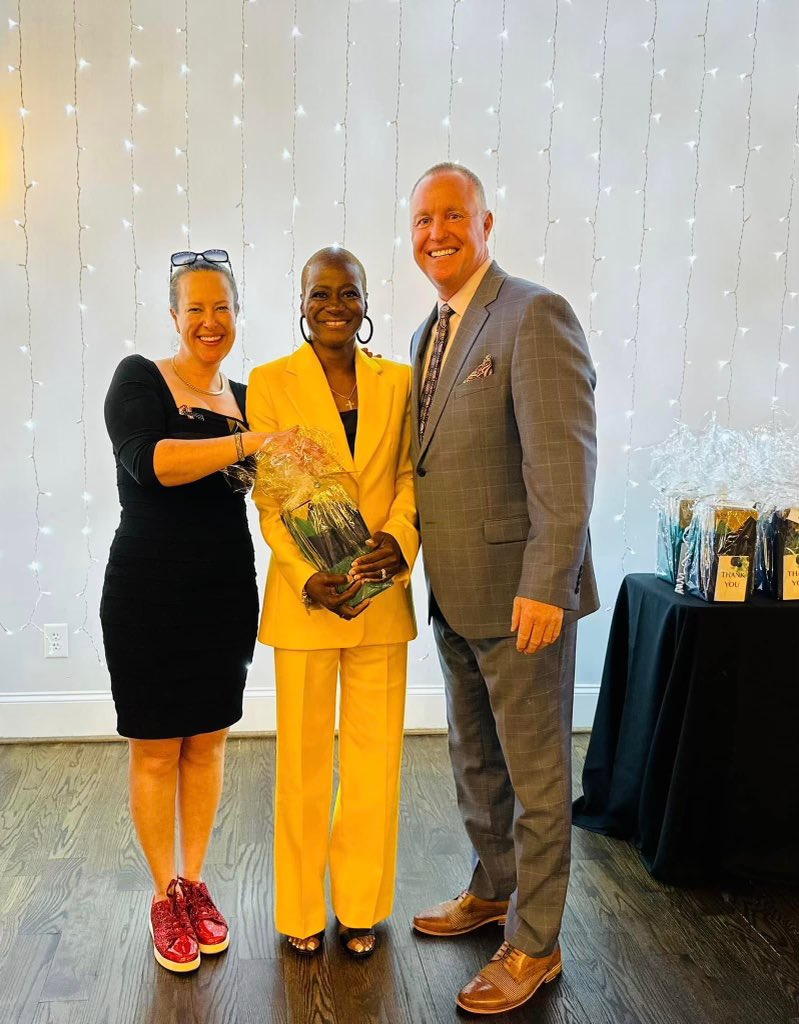 Jackie Jones tweet media