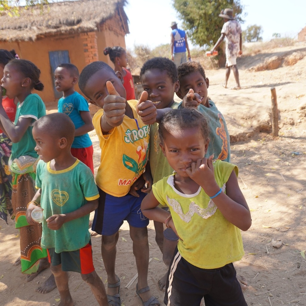 Crazy_Puffin_'s tweet photo. Get ready to meet the amazing people of Madagascar🇲🇬 https://t.co/86vzwCc7MB https://t.co/YmwpGVq4dp