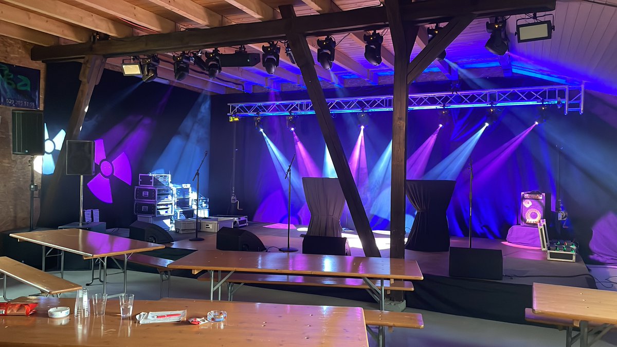 MambaSounds's tweet photo. Zoggeli Hard Rock ab Vinyl - Konzert mit Chainer und XII Gallon Overdose - Mai 2023 Schützenhaus Thalheim. Support
@MambaSounds https://t.co/DVuxKnT9bX