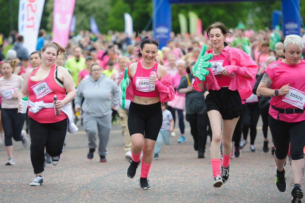 CRUKScotland's tweet photo. Just two days to go until Scotland's biggest @raceforlife 💙🏃‍♂️
Can't wait to see everyone at Glasgow Green this Sunday May 21 to raise life-saving funds for @CR_UK. All ages &amp; abilities welcome &amp; there's still time to sign up. https://t.co/OaGaAS7eeh 📷@snapper326 🌟 https://t.co/eTJbcAGm0b