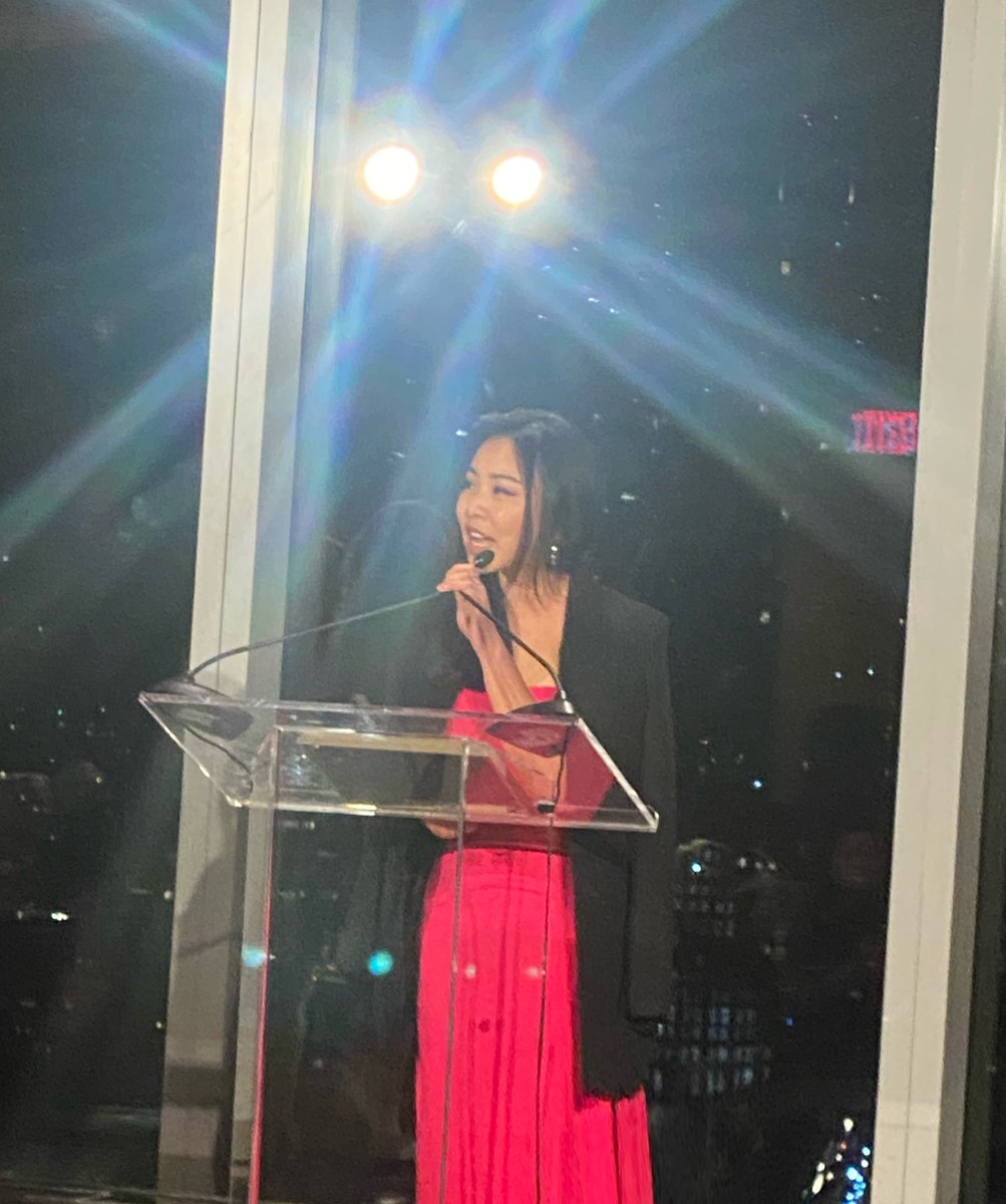 RcjWang's tweet photo. Absolutely delighted to receive @thechinaproj’s Rising Star in Entrepreneurship Award at the 2023 #SupChina Women’s Gala, on behalf of @LintrisCons! It’s wonderful to be recognised for our work in bridging East &amp; West to deliver leading health analysis for our global client base. https://t.co/XOxd7tZNNC