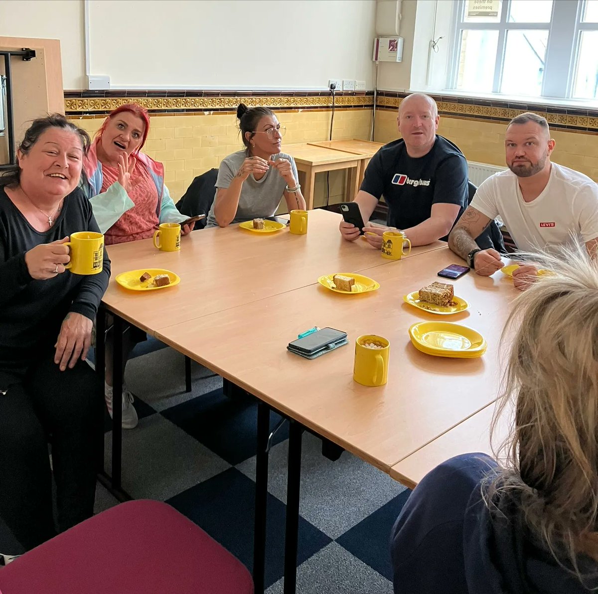RRR_LUF's tweet photo. Last week the East held another awesome Hot Chocolate and Cake Afternoon to get ideas for new groups and events that you would like to see happen

Thank you to everyone that came and got involved! 🍰 

#Recovery #ServiceUserVoice #Unity #Connection #Community #Accrington https://t.co/Kqq57EUoVW
