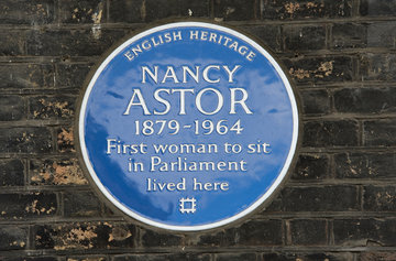 #OTD in 1879 Lady Nancy Astor was born 🎂
Lady Astor would later become the first woman to sit in Parliament – holding her seat for more than 25 years 🗳️

Find out more here ➡️ eht.social/2Xmv4xd

📍 City of Westminster, London