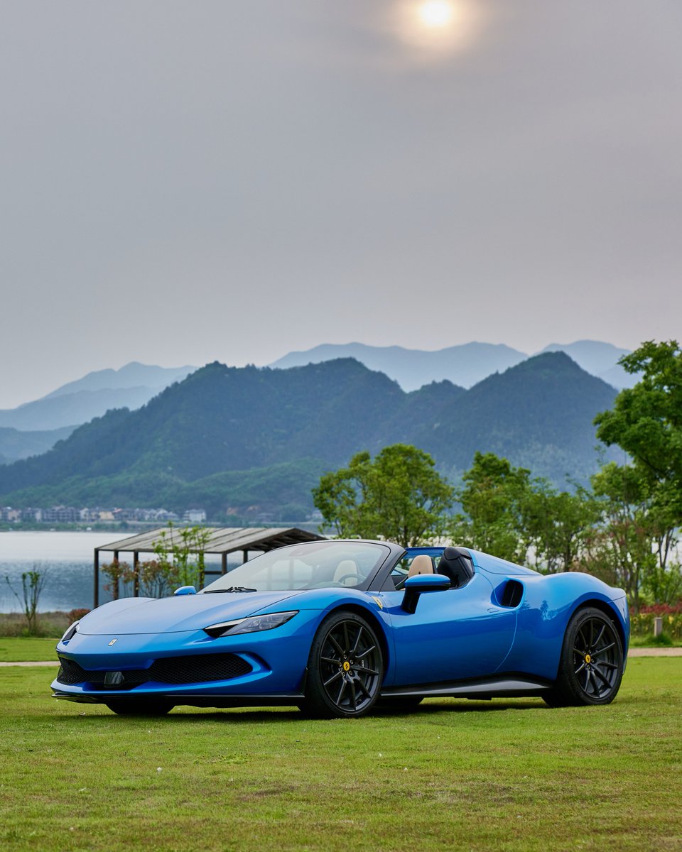 Ferrari's tweet photo. It’s the two-seater berlinetta spider ready for any occasion. It’s the #Ferrari296GTS.
#Hangzhou #Ferrari https://t.co/qA5B6Ecfvz