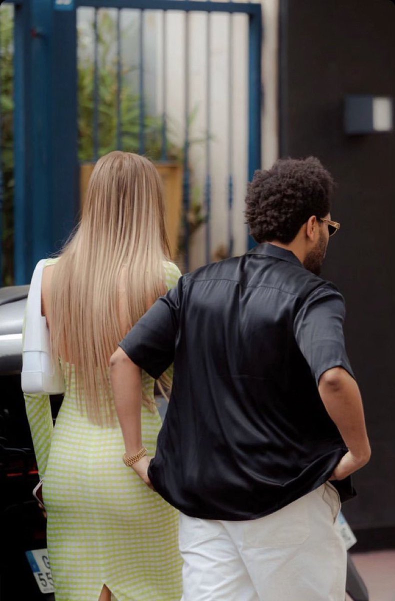 TheWeeknd_AR's tweet photo. ذا ويكند مع حبيبته سيمي خضرة في فرنسا 🇫🇷. https://t.co/bmHmw4L443