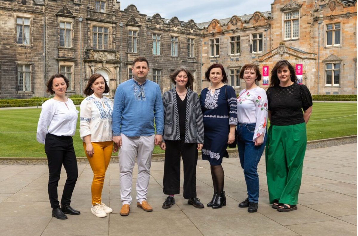 Fantastic to welcome our five new colleagues from Ostroh Academy in Ukraine to <a href="/univofstandrews/">University of St Andrews</a>! Two of these fellows will be joining our international consortium led by <a href="/CUH_Lviv/">Center for Urban History</a> on the "Testimonies from the War" project for the next two months: 

intheloop.newsweaver.com/intheloop/54he…