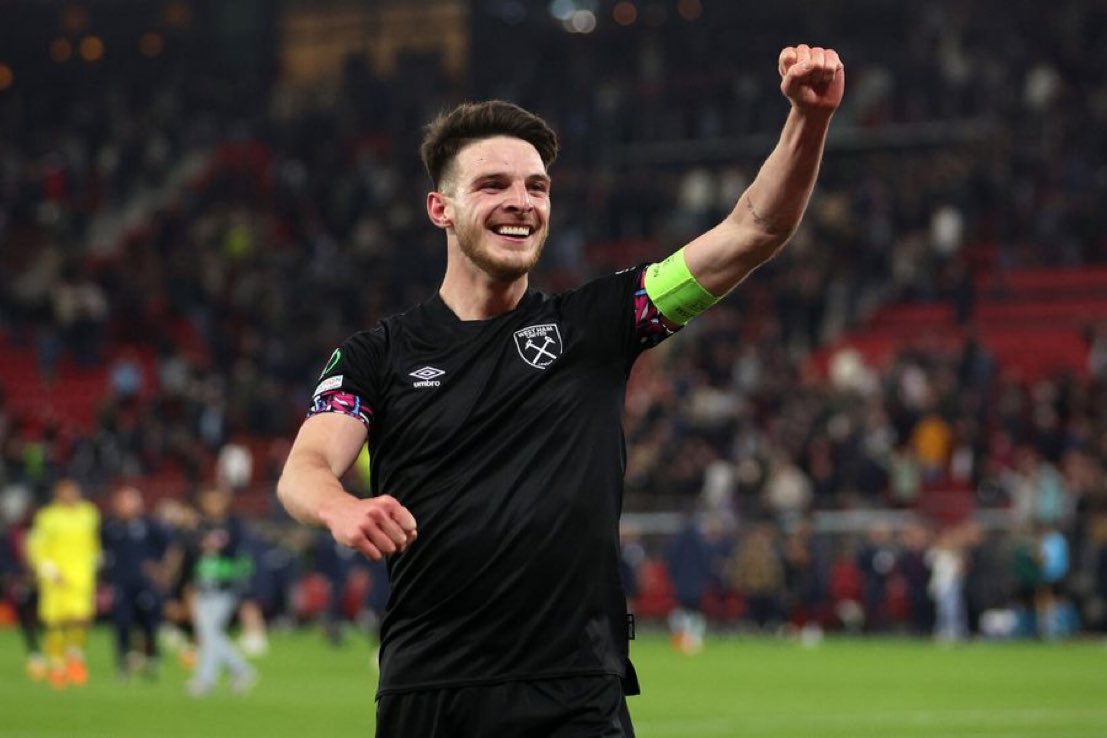 DailyAFC's tweet photo. Arsenal are preparing opening proposal for Declan Rice as he remains the priority target for summer transfer window; they could sign two midfielders depending on outgoings.

No negotiations now to respect West Ham; talks will take place in June. [@FabrizioRomano] #afc https://t.co/cHDdqQjXQ4
