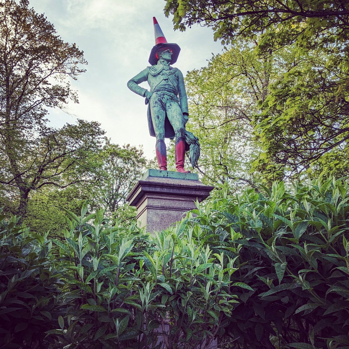 It's been that kind of week. But, hey, it's Friday, I'm in #urbangreenspace & I don't have a pylon on my head - things are looking up!  #tgif #woodhousemoor #dukeofwellington