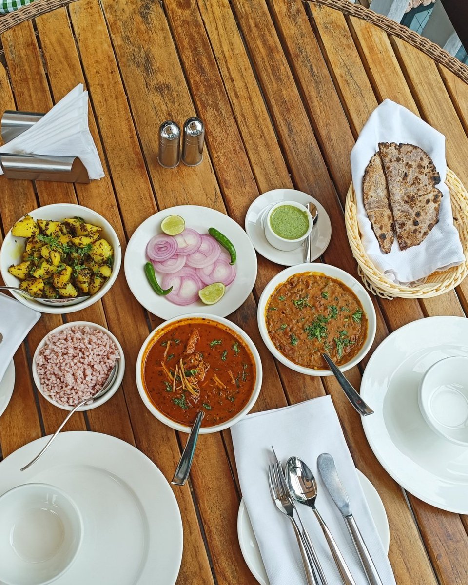 RokebyM's tweet photo. โPahadi Food at Rokeby Manor.. the best meal I ate in Uttarakhand.โ
Hereโs what @anirbanblah said about Emilyโs
Best meal I ate on my mountain holiday was a garwahli meal which I ordered a day in advance at @rokebymanor
#rokebymanor #landour #mussoorie #travelmussoorie https://t.co/MAeMgl6V2I