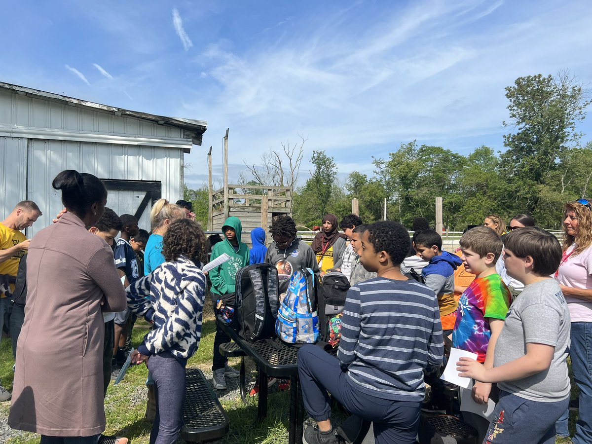 nflaherty10's tweet photo. Community based instruction at its finest! @LISShines https://t.co/e9Zp4EByLr